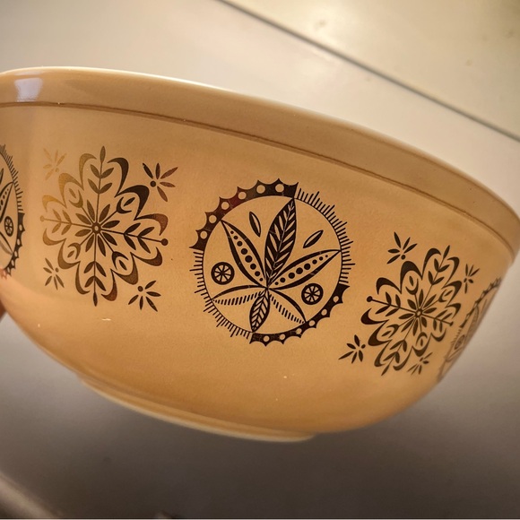 Vintage Pyrex gold Hex Signs 4 quart Mixing Bowl 404 1958 promotional item - Picture 4 of 7